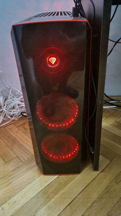 Sistem gaming complet Ryzen 5600x rx6700xt