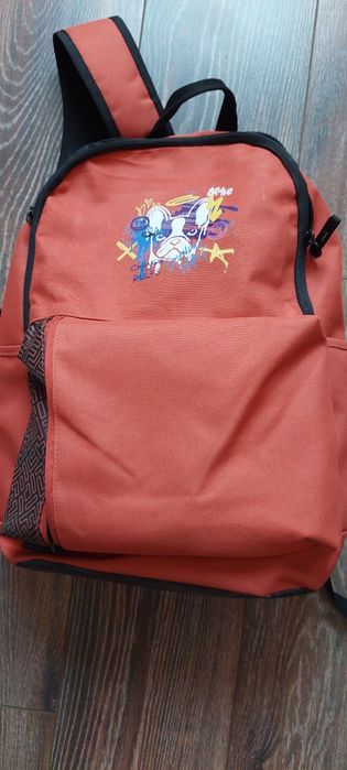 Много запазени ученически раници