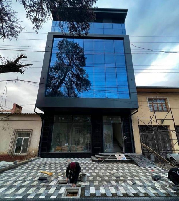 Сдаётся здание 800м² 4-этажа ориентир парк Ашхабад по низкой цене!!!