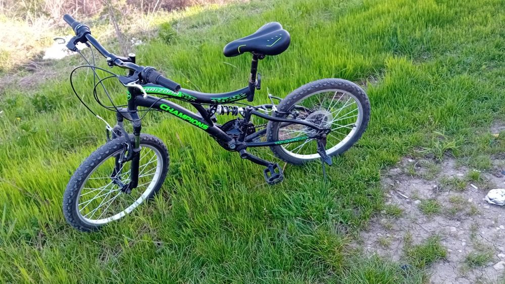 Bicicletă copii 8/10 ani