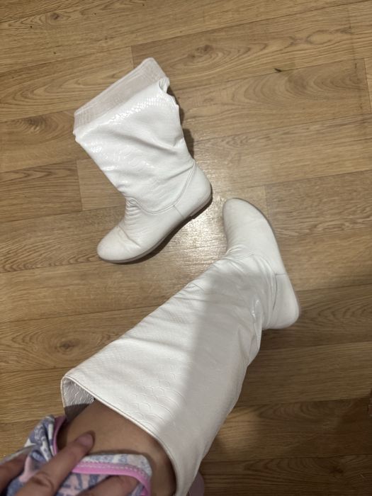 Белые сапоги для снегурочки 36 р