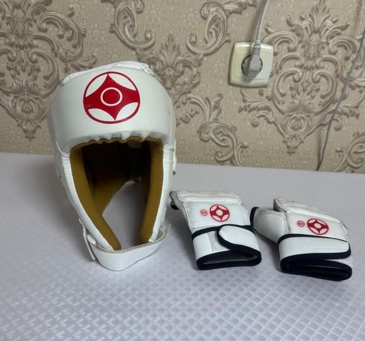 Продам Шлем для каратэ