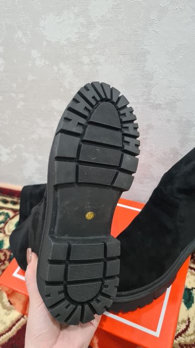 Зимние ботфорты 37 размера