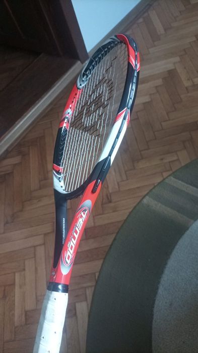 Vând racheta tenis de câmp preț 200 lei
