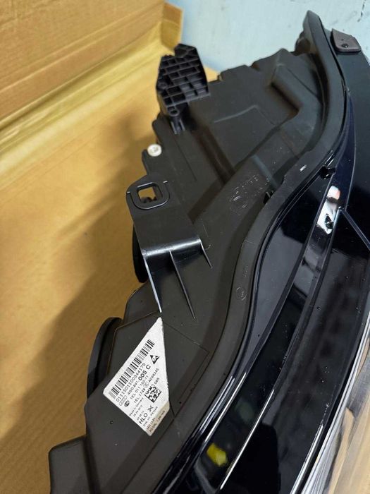 Far stanga bixenon Audi A6 C7/Allroad europa cod 4G0941005C