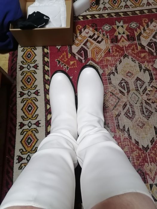 Продам сапоги женские