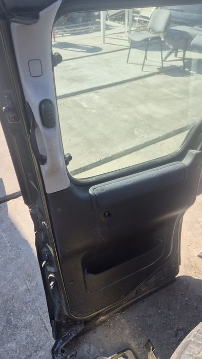 Оригинална Странична Дясна Врата за Ситроен Берлинго 97- 2011г