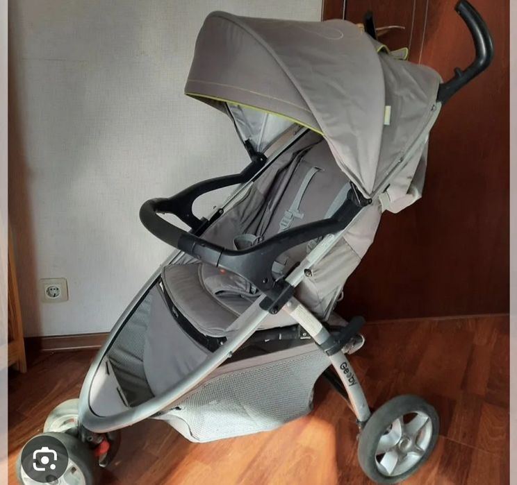 Детский коляска сотилади