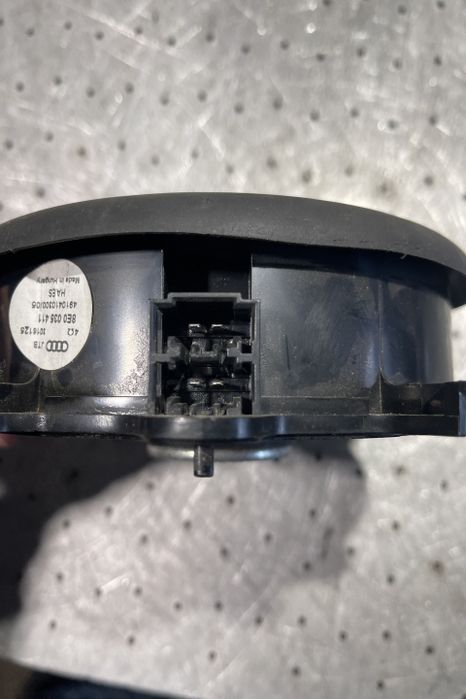 Boxa spate stanga 8E0035411 Audi A4 B6