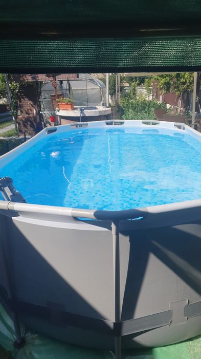 Piscina cauta alta locuinta