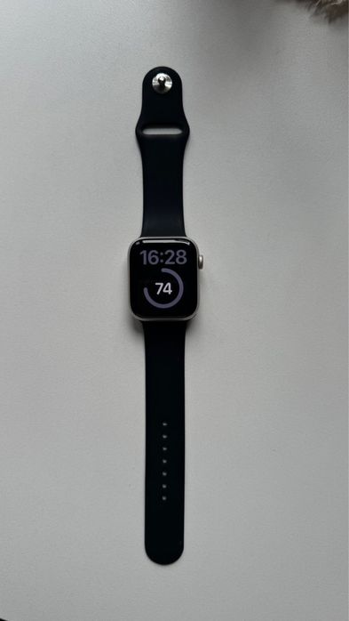 Продам apple watch se 2nd gen 44mm