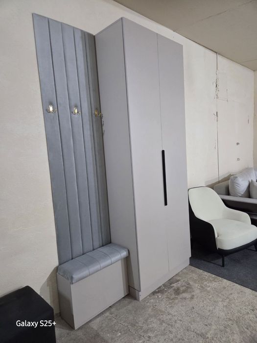 Прихожка со шкафом