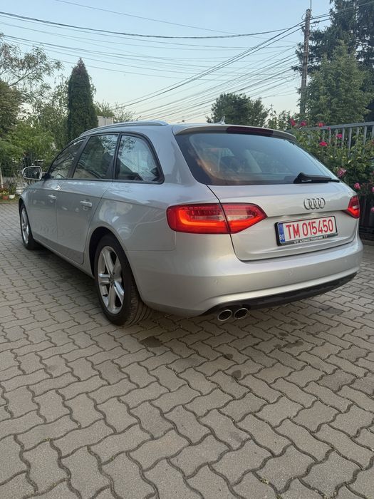 Audi A4 Avant QUATTRO 2014