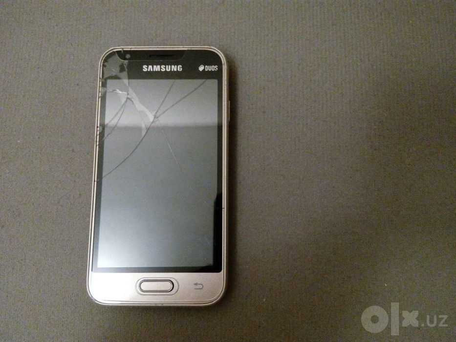 смартфон Samsung Galaxy J1 mini prime