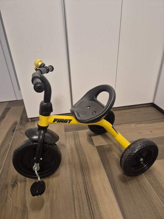 Велосипед-триколка Lorelli - First, жълт и черен