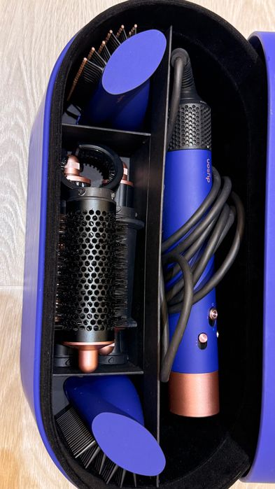 Стайлер Dyson 6 насадок