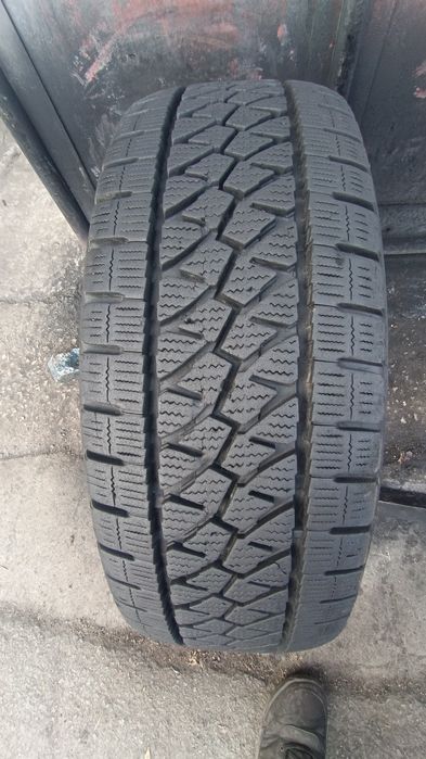 225/70/15 С Bridgestone