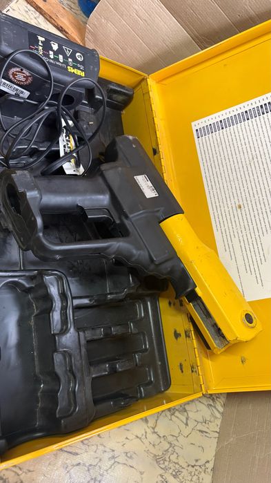 Rems акумулаторна преса