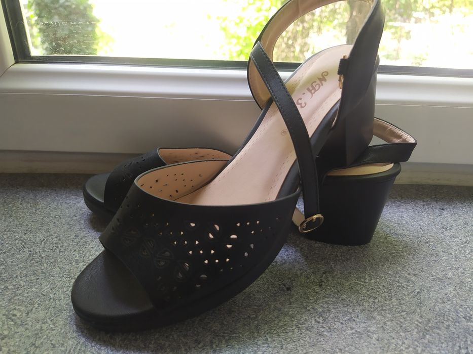 Босоножки 39 размер