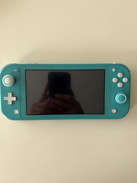 продам nintendo swtich lite