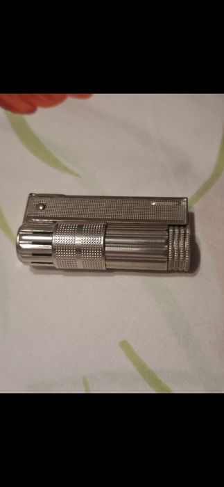 Натуральная зажигалка.