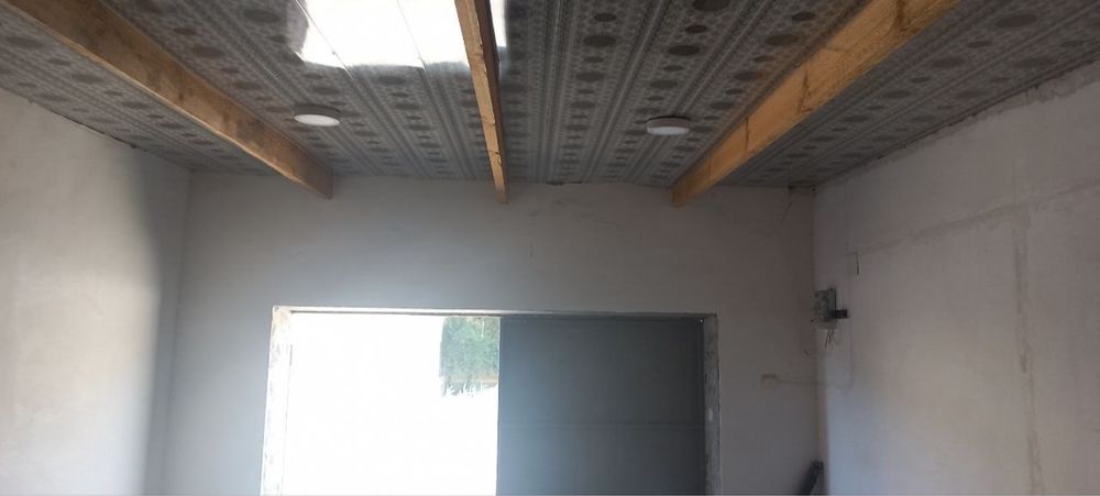 2 та гараж сотилади — дўкон ёки цех учун мос, 43 м² Урганч 3Даха