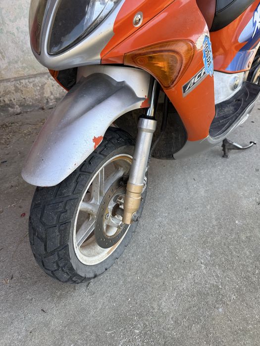 Scuter honda 8xr