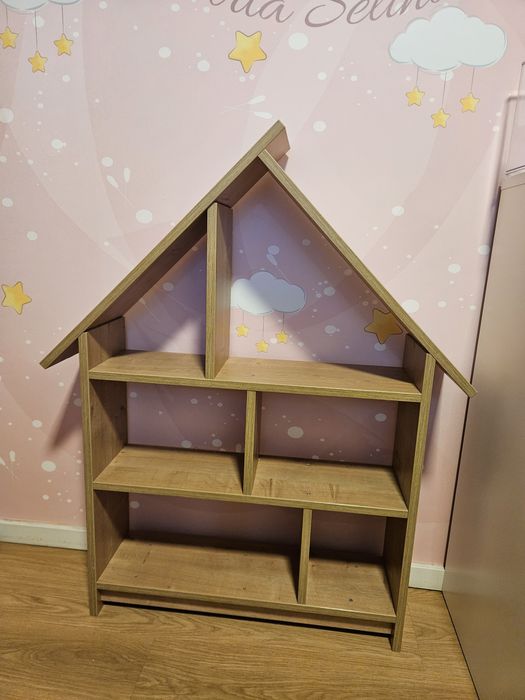 Casuta etajera carti