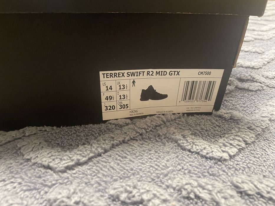 Маратонки адидас -нови 49 1/3