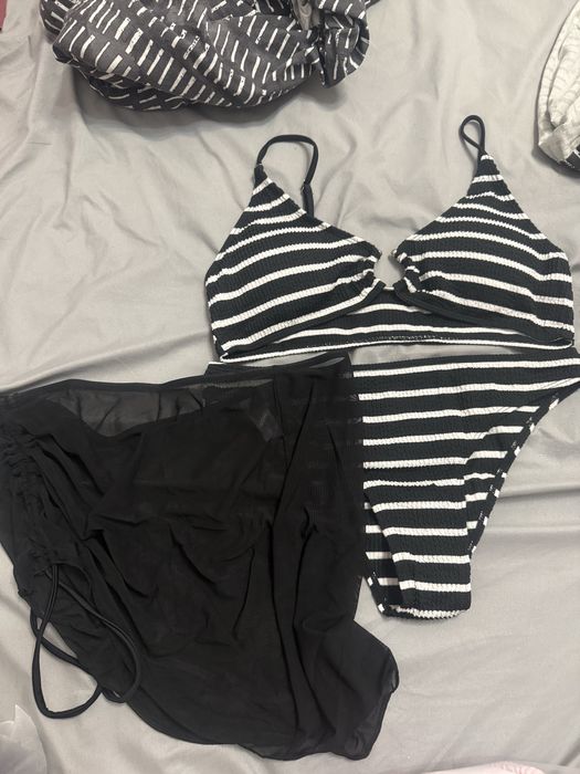 Продам купальник