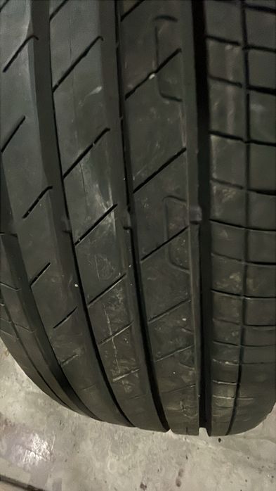 Диск с резиной. 235/45/21