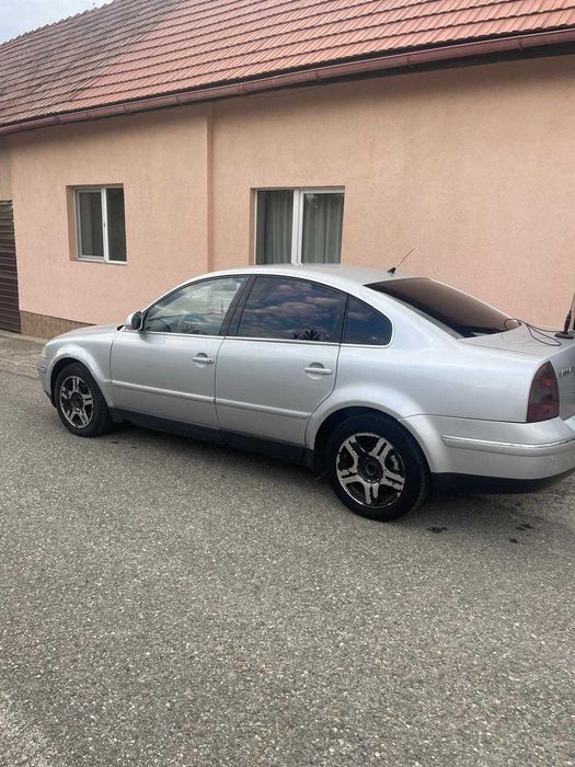 Volkswagen Passat B55 an 2004