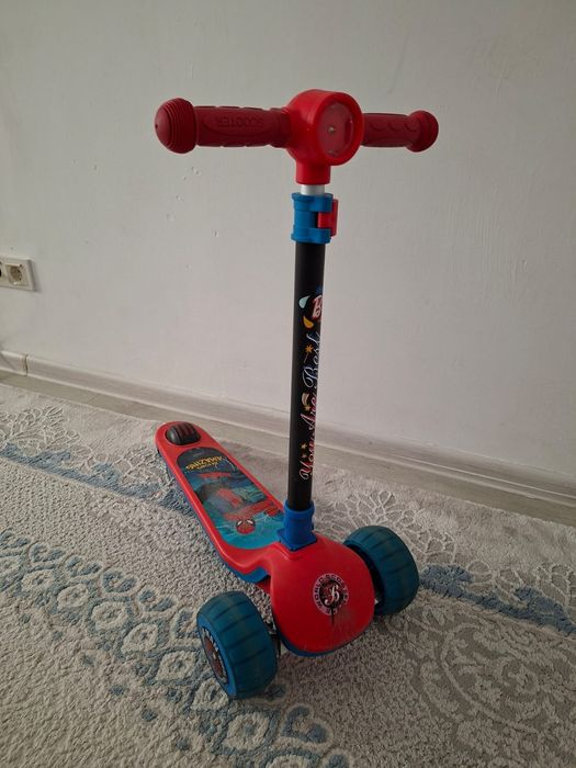 Продам самокат срочно