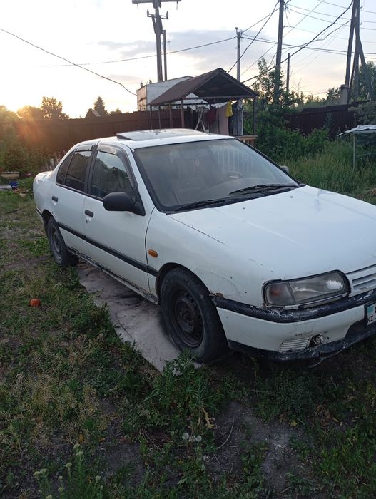 продам нисан примера.