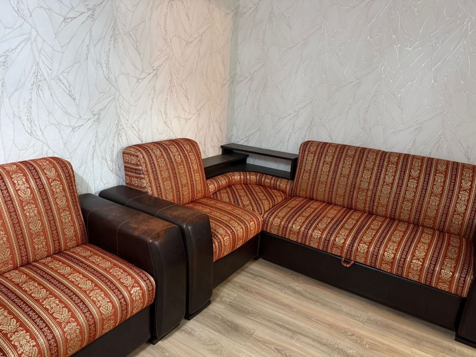 Отдам даром (диван)