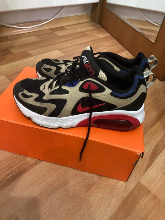 Маратонки Nike air max200