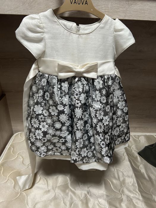 Продаи платье на годик