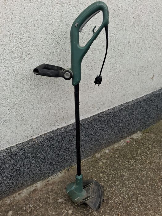 Trimer electric pentru gazon sau iarba