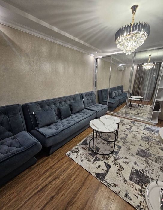 Квартира на ЦУМ -110 школа 1*2/4/4 общ пл 36м  с обстановкой