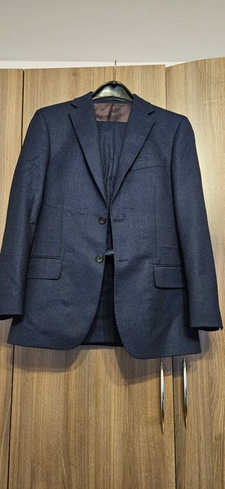 Мъжки костюм тъмни син