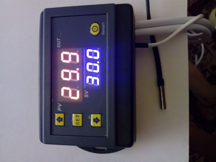 Дигитален терморегулатор с двоен дисплей