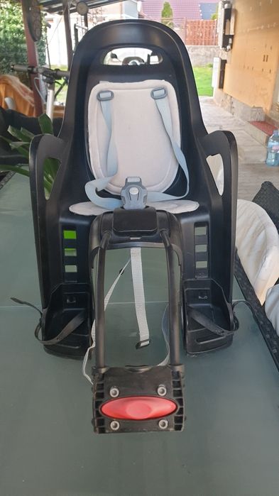 Vând Scaun de copii pentru Bicicletă