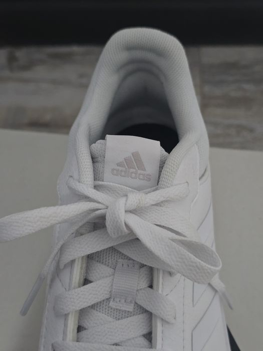 Маратонки Adidas