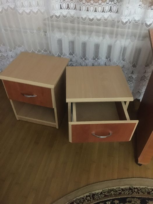 Noptiere si birou