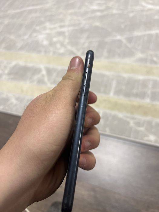 Продам Айфон хр Iphone xr