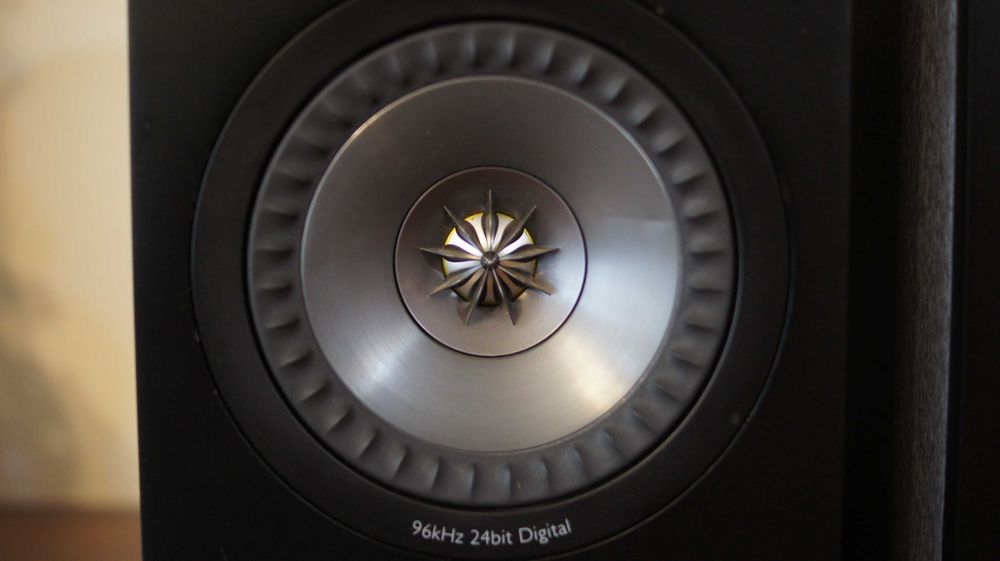 Boxe bookshelf Kef X300A driver UNI Q 5,25" foste active,transformate in boxe pasive.
