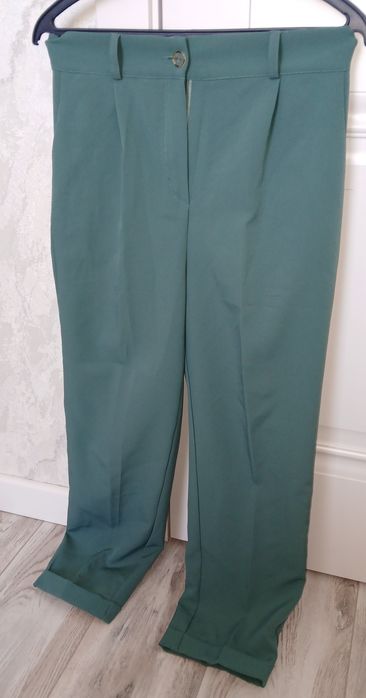 Новый костюм 46 р