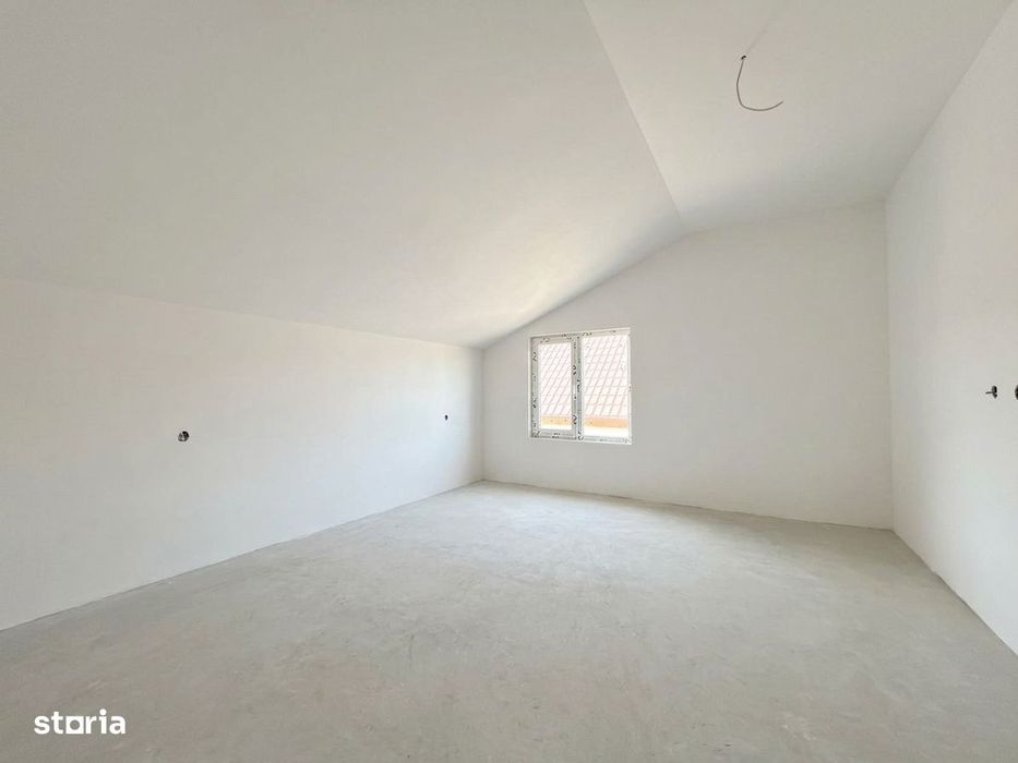 Vilă P+M cu 5 Camere - Lumina