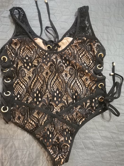 Цял дамски бански