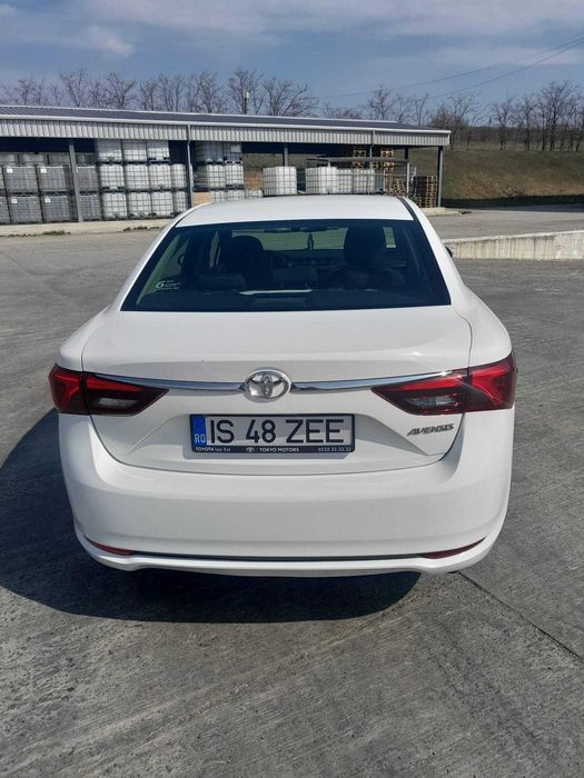 TOYOTA Avensis 2018 — imagine 4